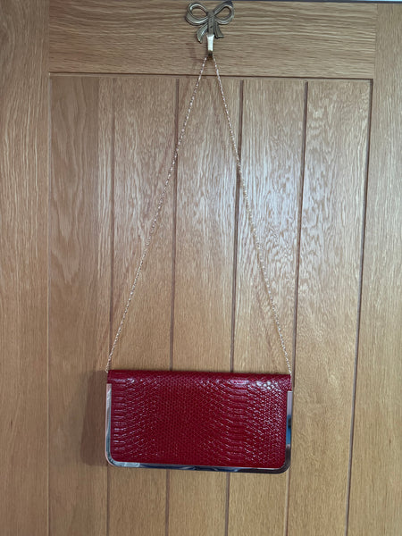 RED AND GOLD NEW HANDBAG