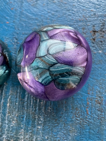 VINTAGE EIGHTIES PURPLE AND GREEN CLIP ON EARRINGS