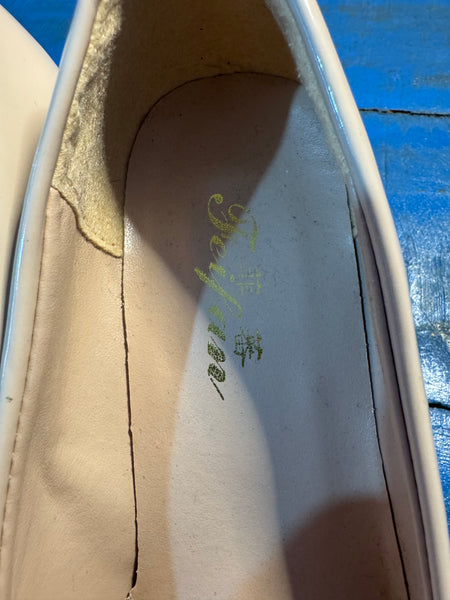 TOYAH BEIGE PATENT SHOES