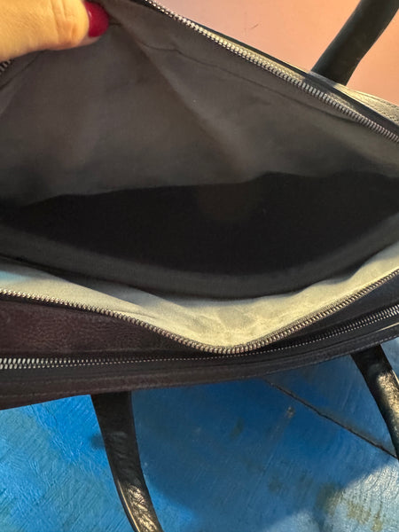 TOYAH DUNHILL LUXURY HIGH QUALITY LEATHER AND METAL BUSINESS BRIEFCASE DOCUMENT CASE