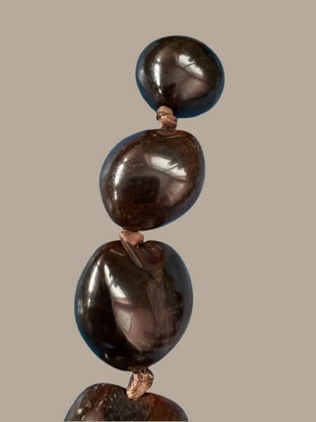 VINTAGE HAWAIIAN KUKUI NUT NECKLACE