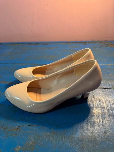 TOYAH BEIGE PATENT SHOES
