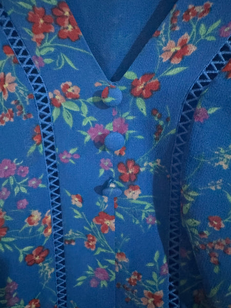 MAUVETTE BLUE AND RED DITSY FLORAL PRINT BLOUSE
