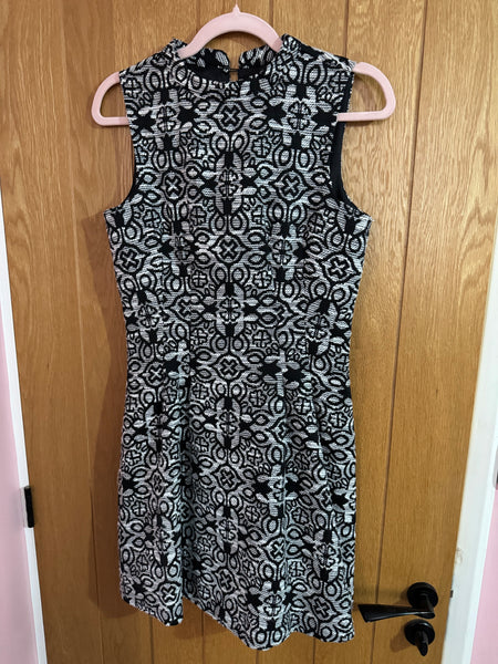 TOYAH BLACK AND WHITE DRESS