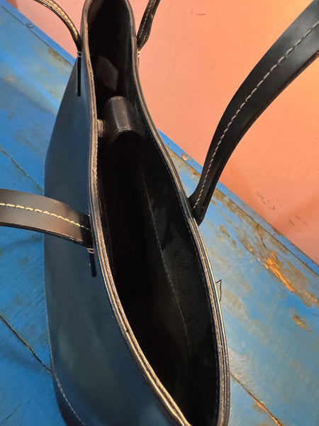 TOYAH VINTAGE BLACK HANDBAG WITH WHITE STITCHING