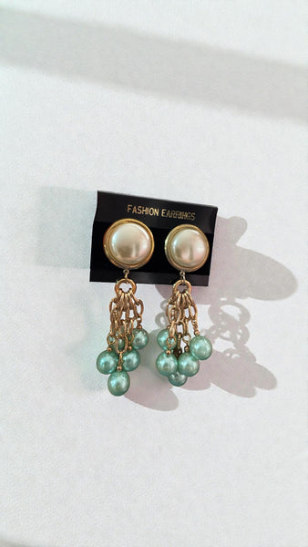 1980s PAIR OF CLIP ON PEARL EARRINGS WITH PASTEL GREEN  BEADS