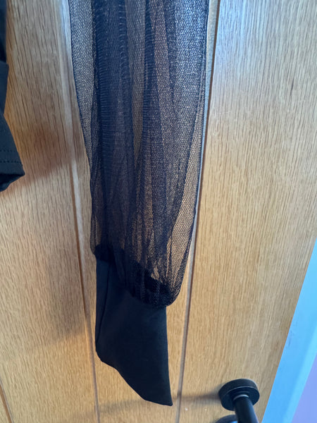 Toyah black Chic Me body sleeve