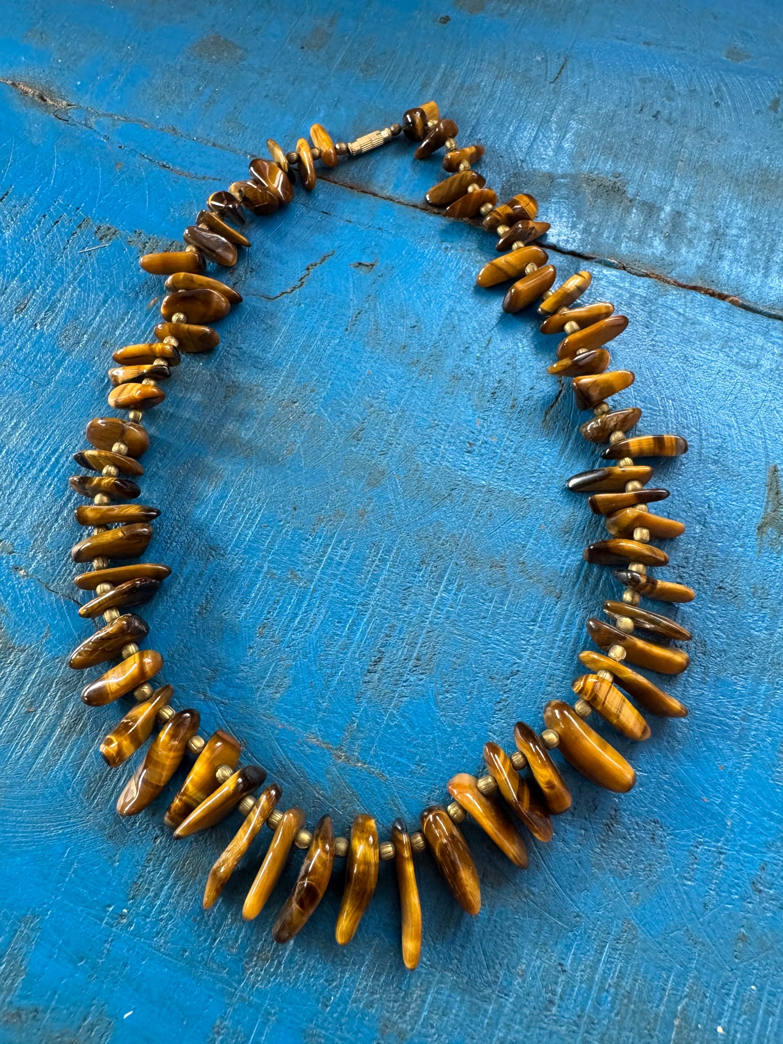 VINTAGE TIGER EYE BEADS NECKLACE