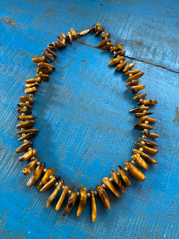 VINTAGE TIGER EYE BEADS NECKLACE