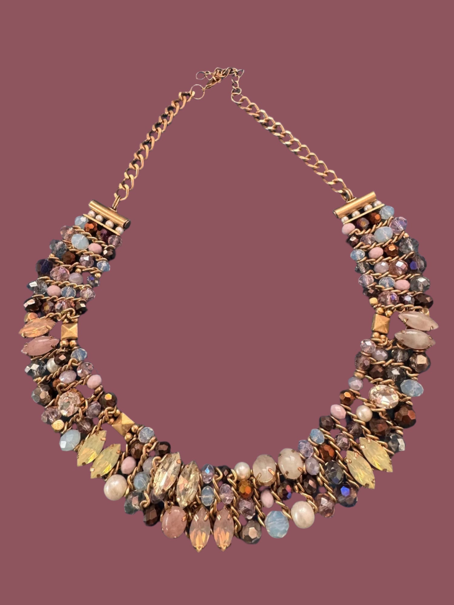 VINTAGE NECKLACE WITH PASTEL CRYSTALS AND PEARLS