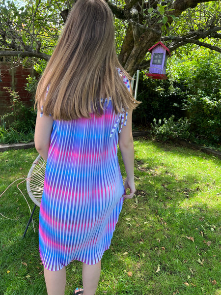 1970s PURPLE AND PINK NEONS PLEAT DRESS