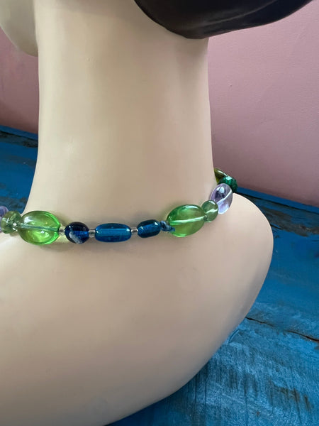 VINTAGE GREEN AND BLUE BEADS NECKLACE